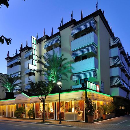Hotel Al Prater Lignano Sabbiadoro Buitenkant foto