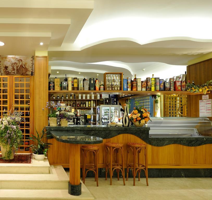 Hotel Al Prater Lignano Sabbiadoro Buitenkant foto