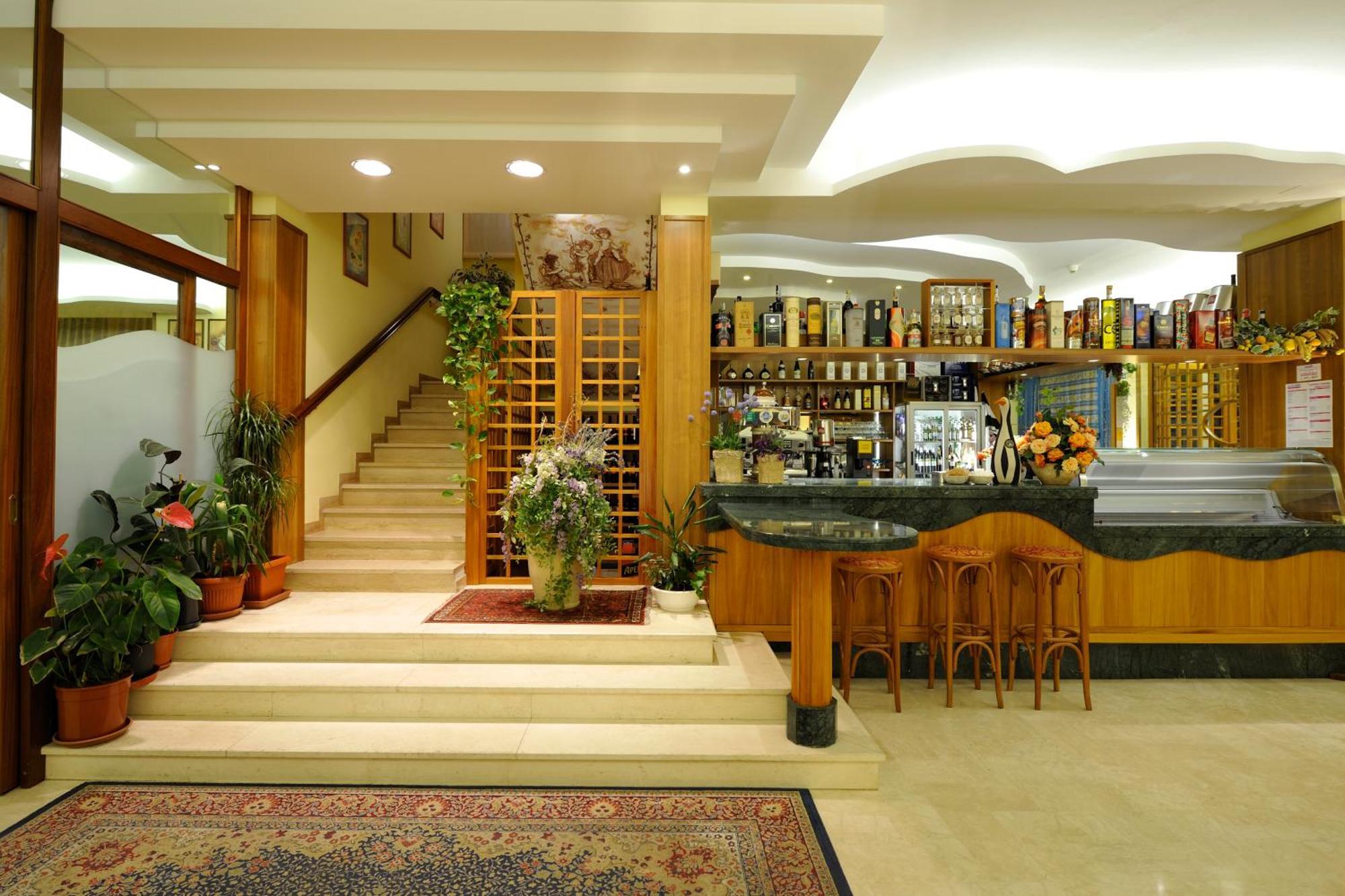 Hotel Al Prater Lignano Sabbiadoro Buitenkant foto